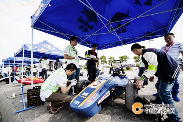 昆侖潤滑油杯2012中國大學(xué)生方程式汽車大賽隆重開幕